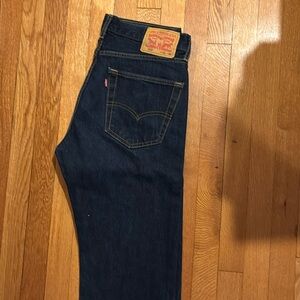 Men’s Levi’s 505 straight leg dark blue jean size 32x30 
NWOT